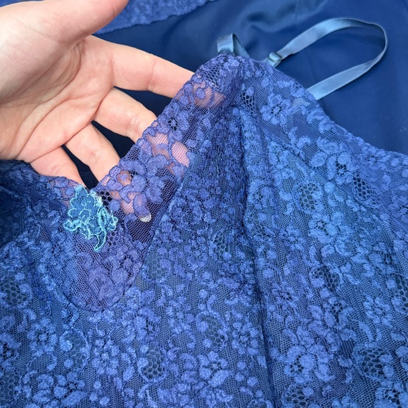 Vintage MunSingwear Blue Lace Slip Dress Spaghetti Strap Midi Size 36 Medium - Picture 9 of 14